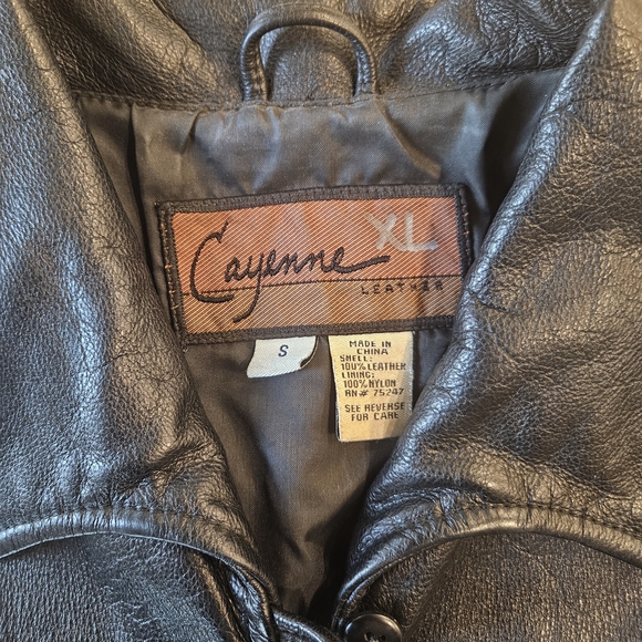 Vintage Cayenne Women's Classic Leather Jacket - Black Size S - Picture 2 of 15